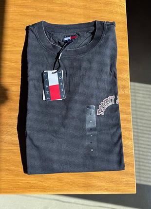 Футболка tommy jeans