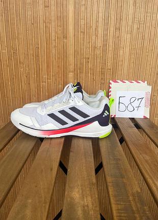 Кроссовки adidas novaflight 2