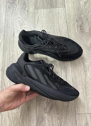 Кроссовки adidas ozelia