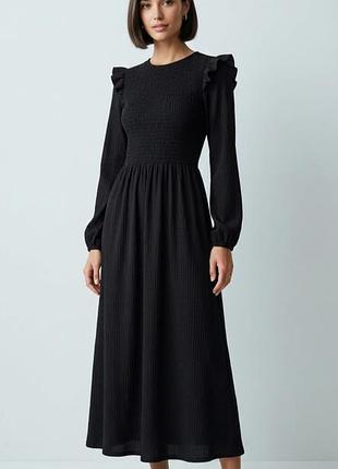 Стримана сукня