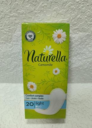 Женские ежедневные прокладки naturella light camomile. 20 шт