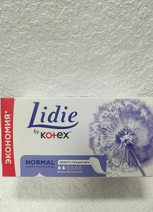 Ежедневные прокладки lidie normal от бренда kotex.упаковка содержит 50 штук гигиенических прокладок.