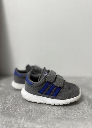 Дитячі кросівки adidas, 20 розмір