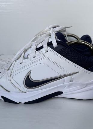 Nike defy all day кросівки