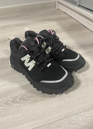 Жіночі кросівки  clarks 38 р