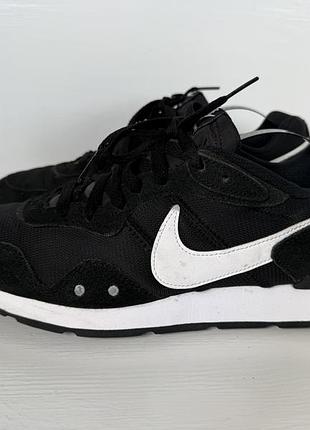 Nike venture runner кросівки