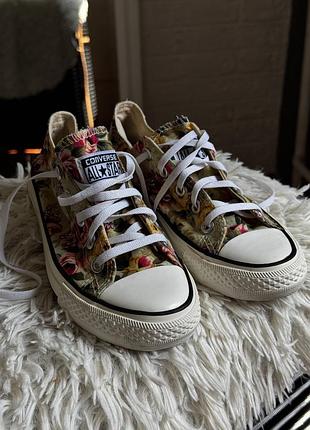 Красиві кеди converse