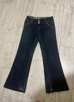 Джинсы буткат victoria beckham type