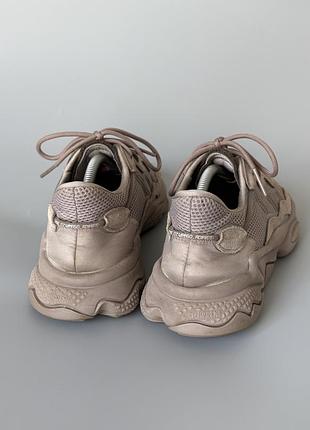 Кросівки adidas 4