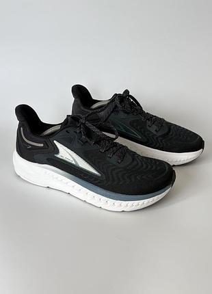 Бігові кросівки altra