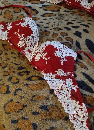 Бюстгальтер с пушапом intimissimi flowers gioia