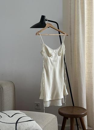 Сатинова атласна міні сукня з мереживом розмір xs 34 zara mango h&m massimo