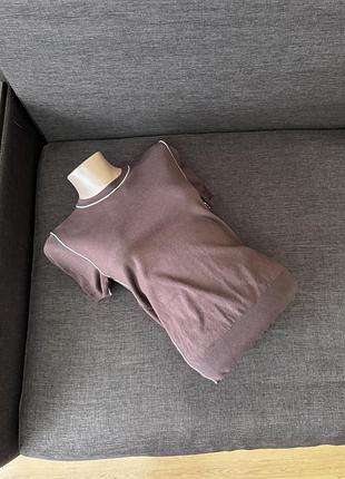 Коричнева футболка zara