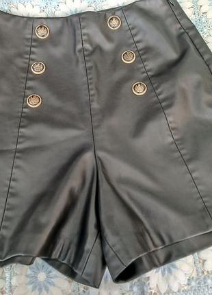 Нові чорні шорти zara з екошкіри р. xs