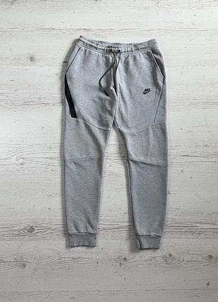 Спортивні штани nike tech fleece