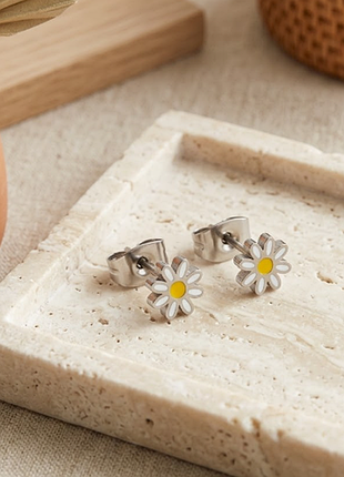 Нержавеющая сталь stainless steel минималистичные серьги ромашки