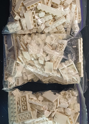 Оригінальне lego 3 пакета білого кольору
