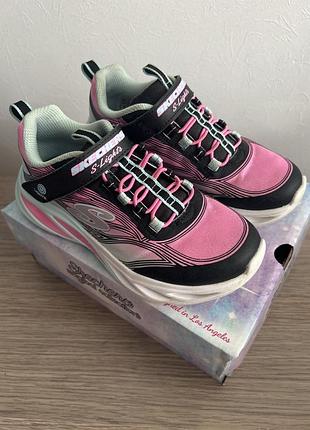 Кросівки skechers світяться яскраві