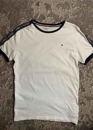 Футболка tommy hilfiger розмір l