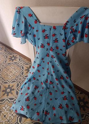 Нежное платье в цветочек