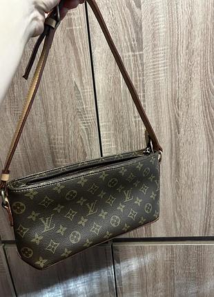 Жіноча сумка на плече в стилі відомого бренду, коричнева monogram