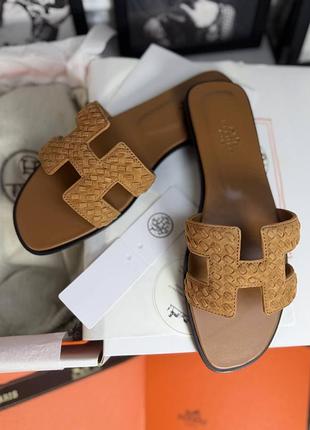 Шльопки hermes коричневі жіночі дуже гарні