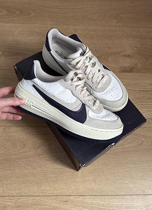 Кросівки nike air force 1 plt.af.orm (р. 38.5 / 24.5 см)