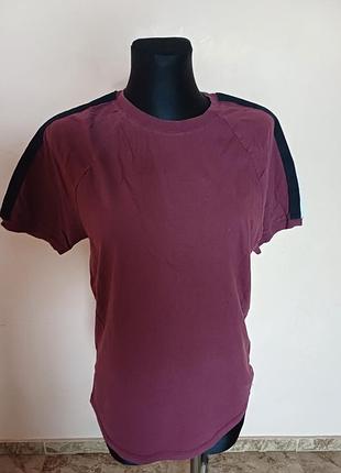 мужская футболка бордового цвета с лампасами topman
