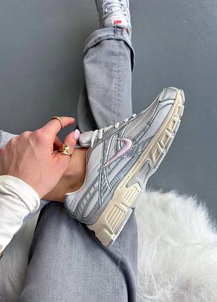 Кросівки жіночі nike initiator silver