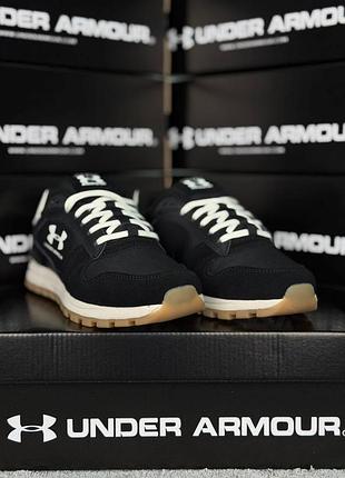 Under armour essential runner black white 3
