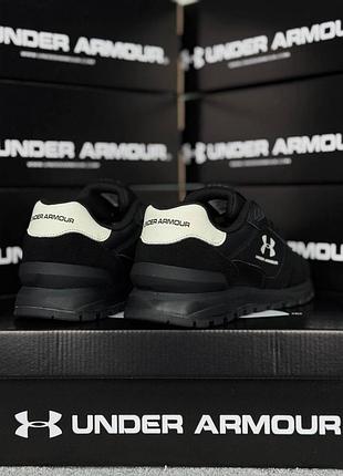 Under armour essential runner black 5