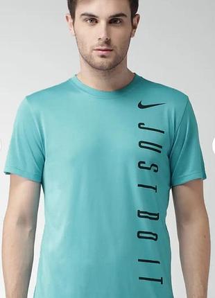 Футболка nike р s