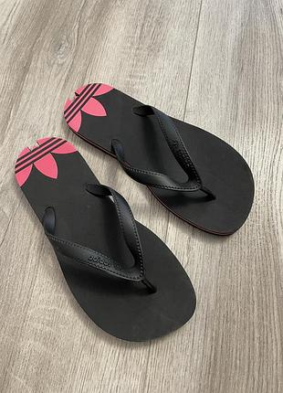 Вʼєтнамки adidas