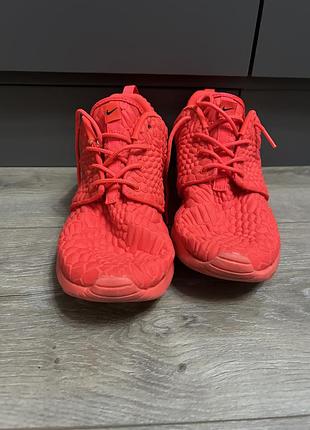 Кросівки  nike roshe one dmb bright crimson.