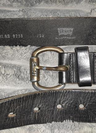 Стильный винтажный фирменный кожаный ремень пояс levis.94 см.