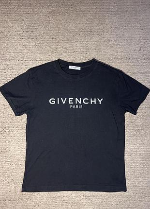Футболка givenchy m