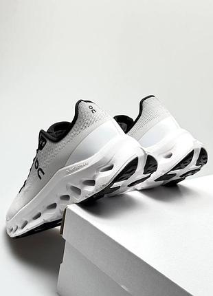 On running cloudtilt light grey black 3