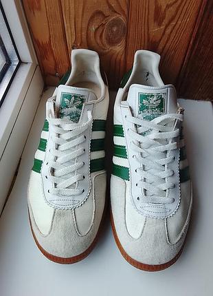 Кросівки adidas universal-spezial vintage