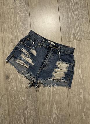 Рвані шорти bershka 32 розмір