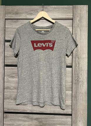Жіноча футболка levis оригінал майка розмір м