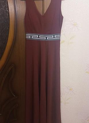 Бордовое длинное платье 👗