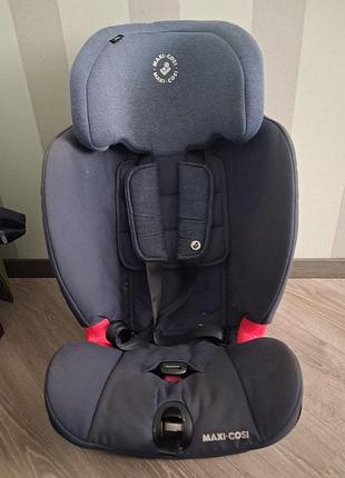 Детское автокресло maxi-cosi