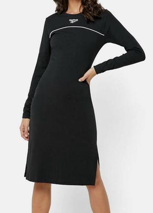 Reebok long sleeve dress split hem fitted classic sports vector