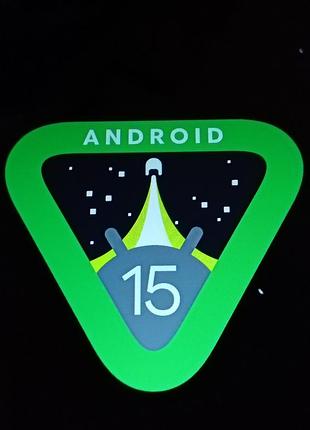 Мою телефон 64/4 гб 15 android все есть! 
идеальном состоянии
проверен