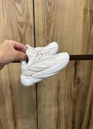 Кросівки adidas для найменших