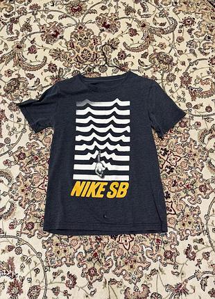 Футболка nike , s