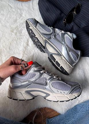 Женские кроссовки nike v5 rnr metallic silver/grey