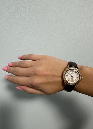 Жіночий годинник bulova шкіра позолота