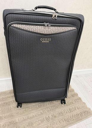 Новые большие чемодан оригинал guess