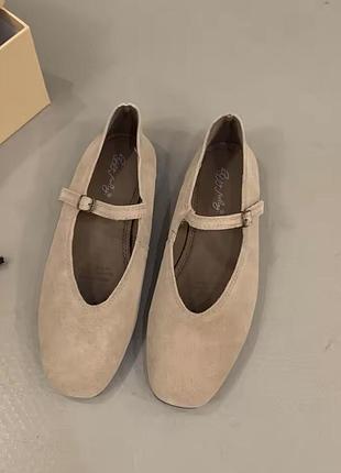 Шкіряні бежеві замшеві балетки як zara з ремінцем і пряжкою розмір 38 39